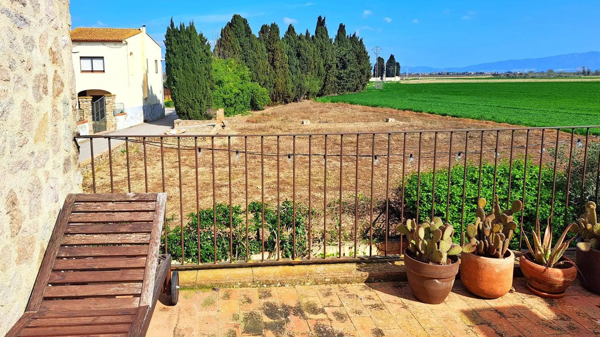Masia Rustica Con Piscina En Torroella De Fluvia